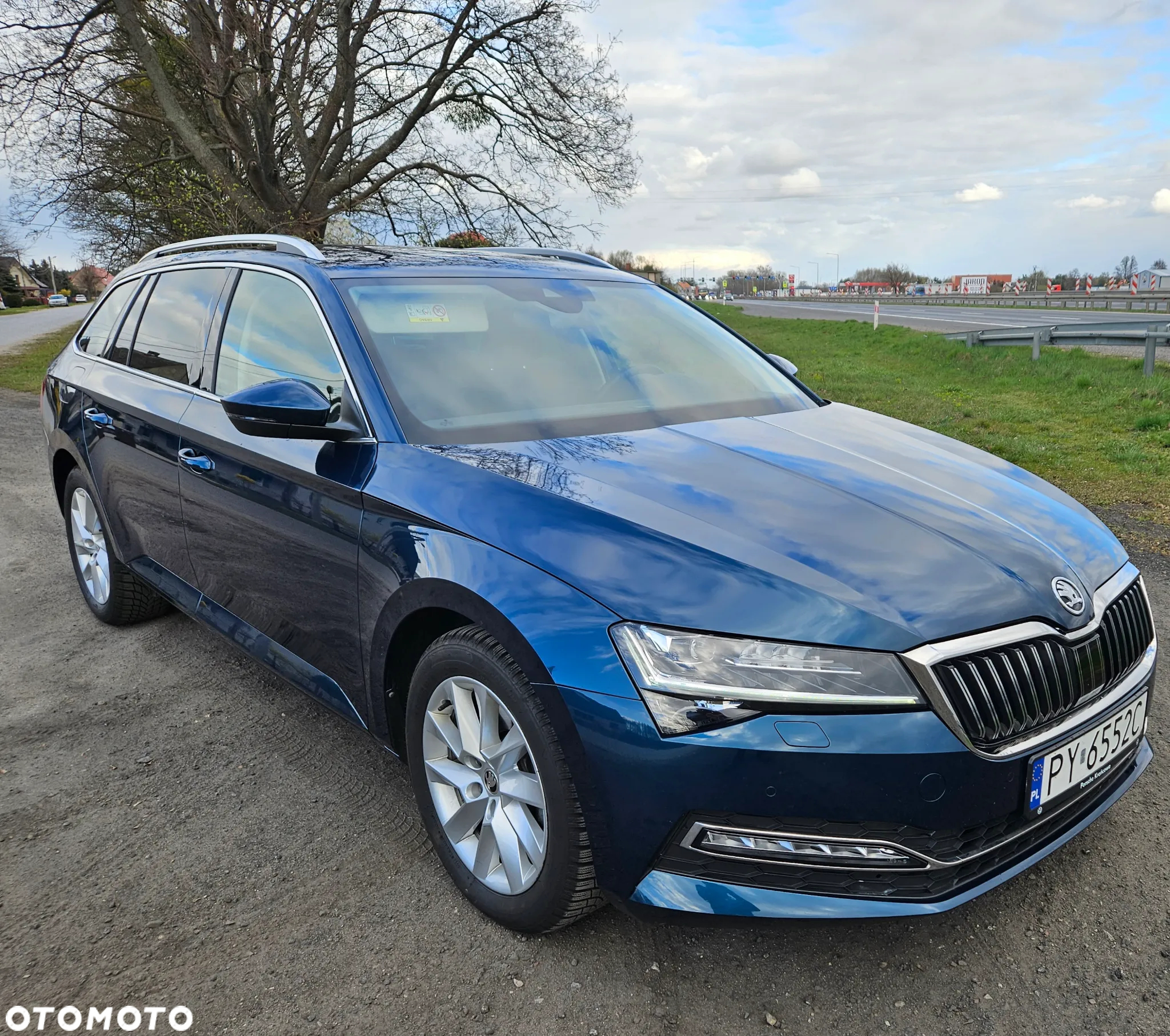 Skoda Superb 2.0 TDI SCR Ambition DSG - 4