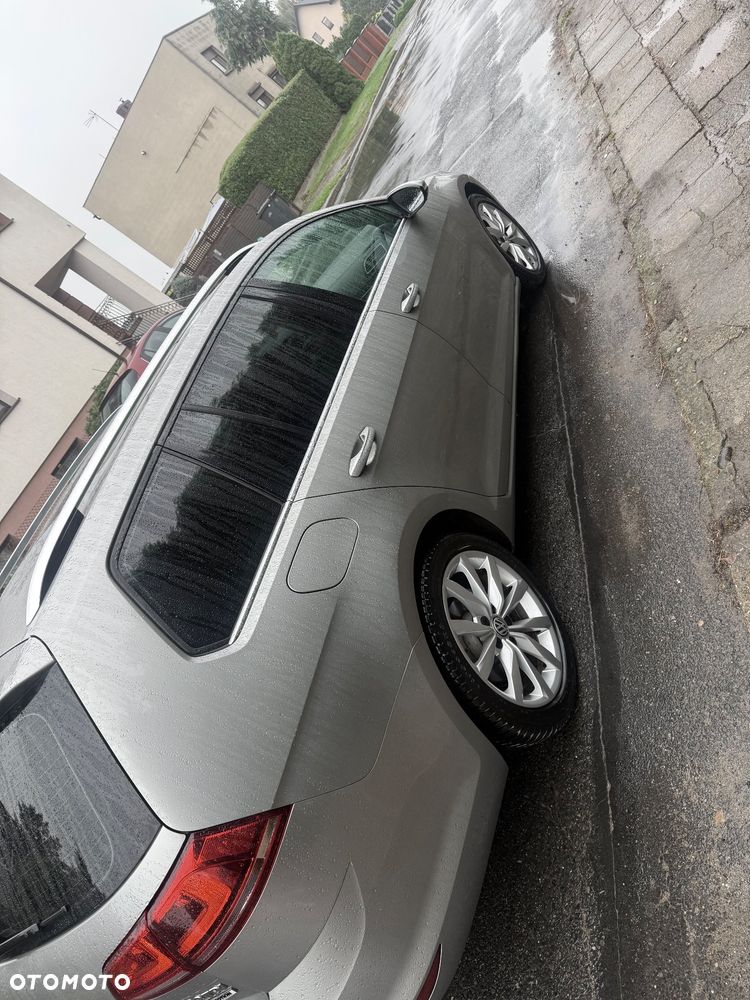 Volkswagen Golf - 4