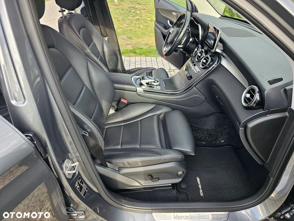 Mercedes-Benz GLC - 11