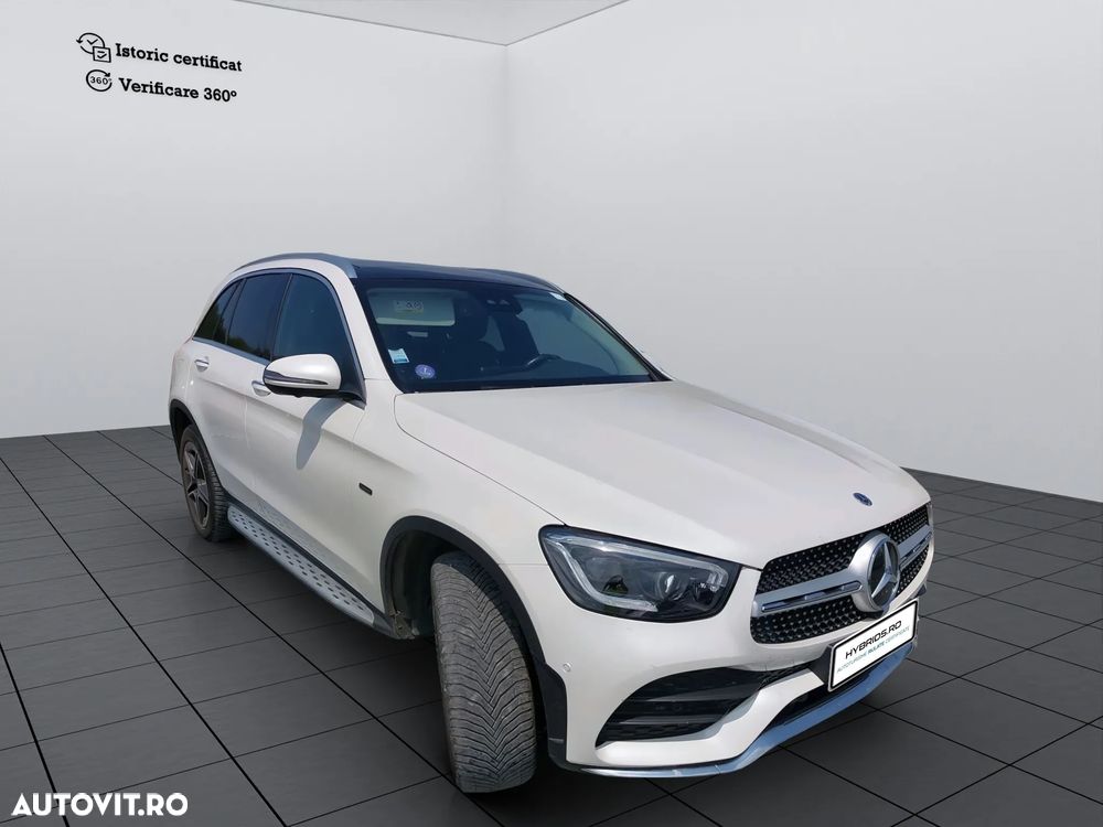 Mercedes-Benz GLC 300 e 4Matic 9G-TRONIC AMG Line - 4