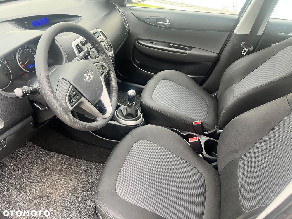 Hyundai i20 1.2 Trend - 18