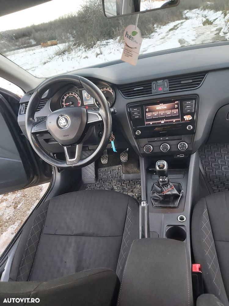 Skoda Octavia - 2