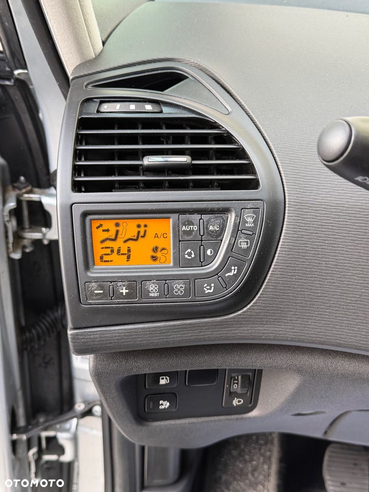 Citroën C4 Picasso 1.8i SX Pack - 27