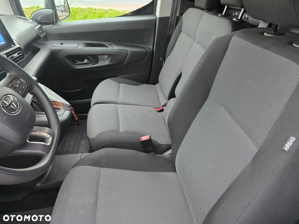 Toyota Proace City - 30
