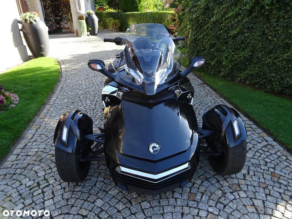 Can-Am Spyder - 29