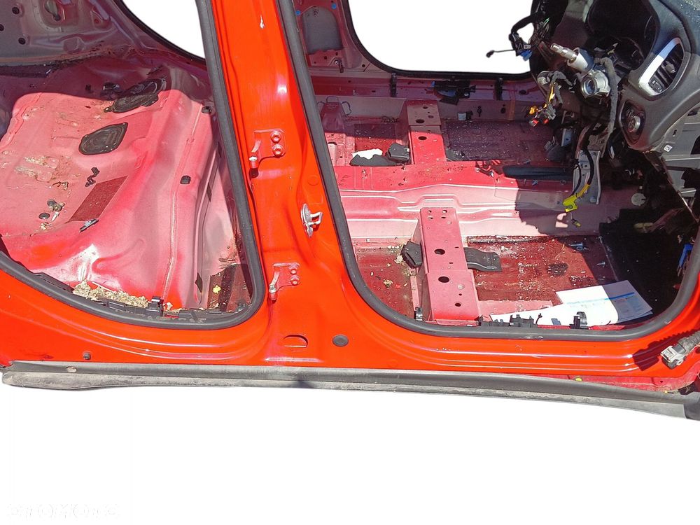PRÓG PRAWY SŁUPEK ŚRODKOWY JEEP RENEGADE (2014-2018) KOD LAKIERU 176 - 3