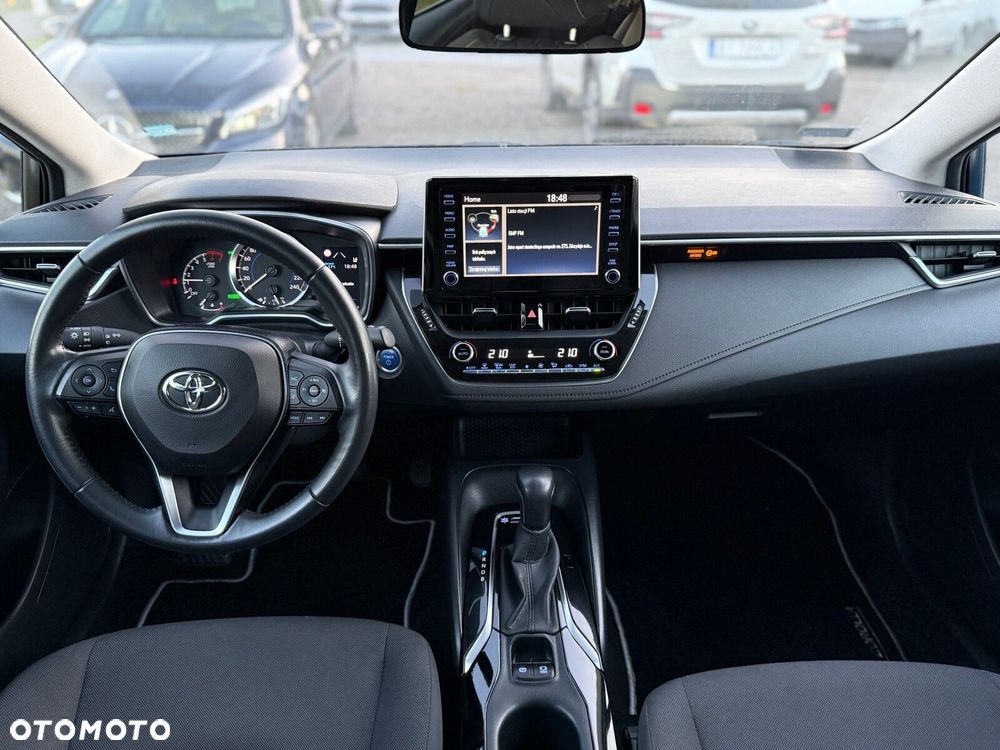 Toyota Corolla - 22