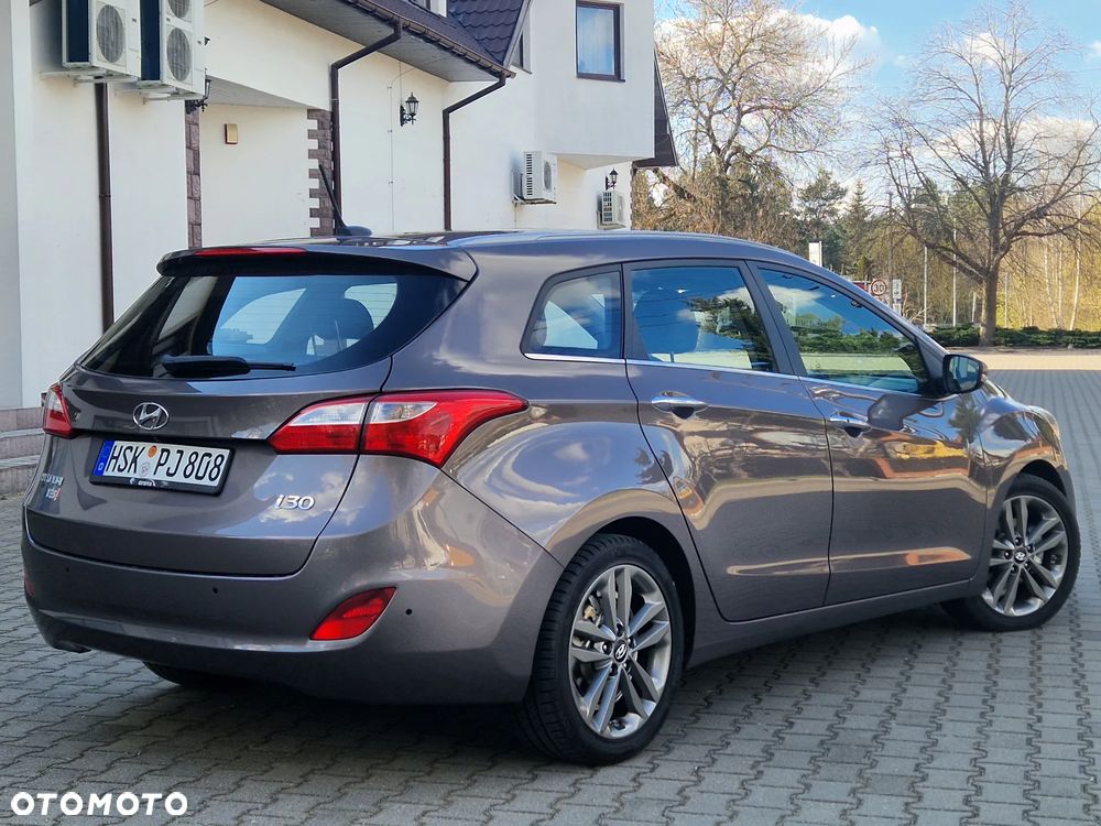 Hyundai i30 blue 1.6 GDI YES Gold - 4