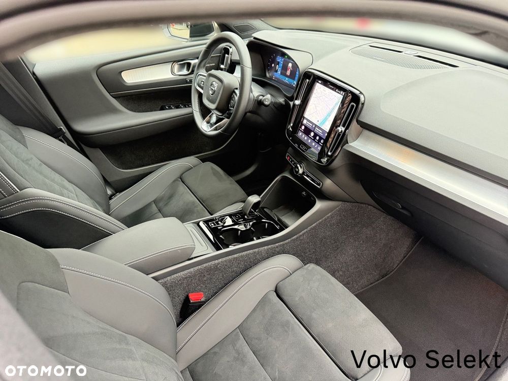 Volvo XC 40 - 30