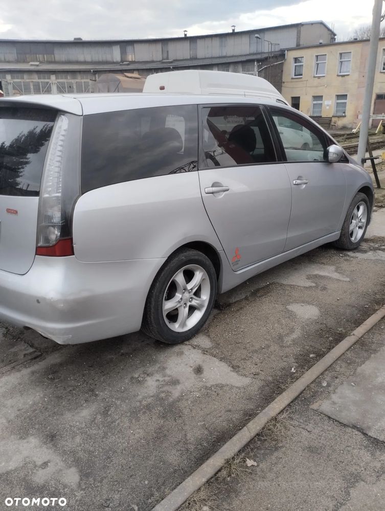 Mitsubishi Grandis 2.0 DID Instyle - 4