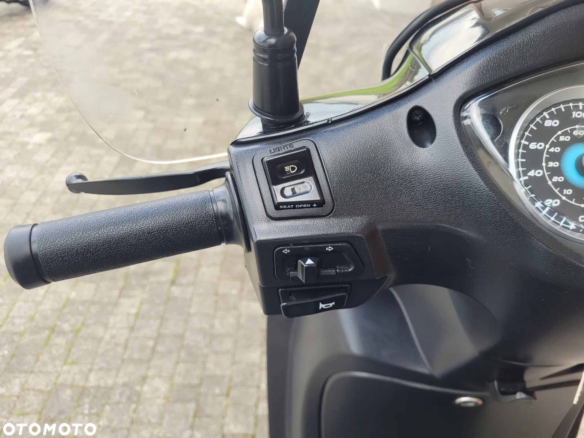 Peugeot Tweet - 9