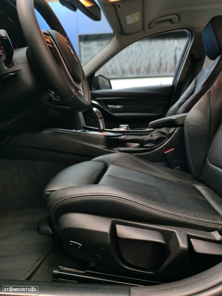 BMW 318 d Aut. Sport Line - 31