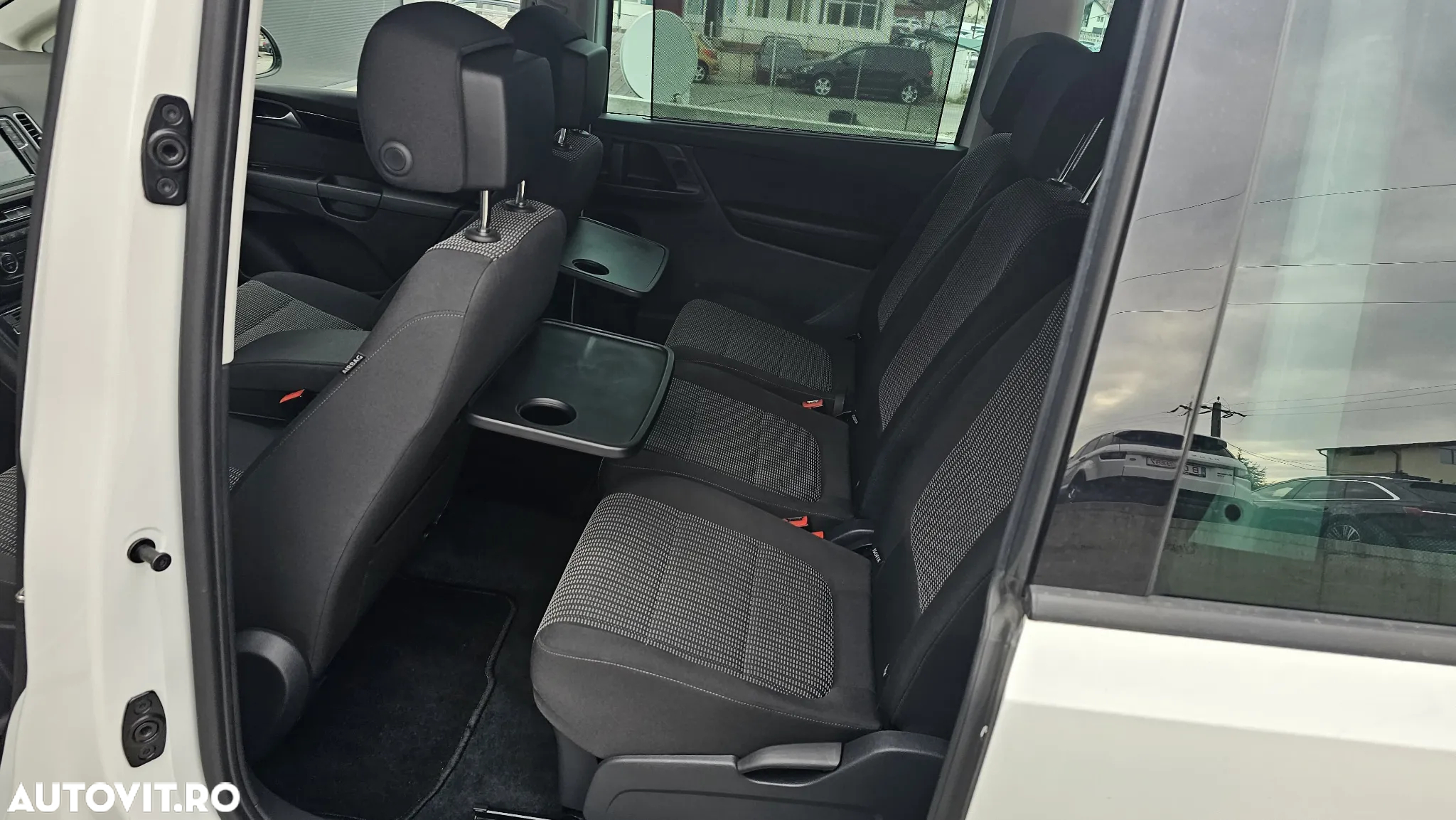 Volkswagen Sharan - 12