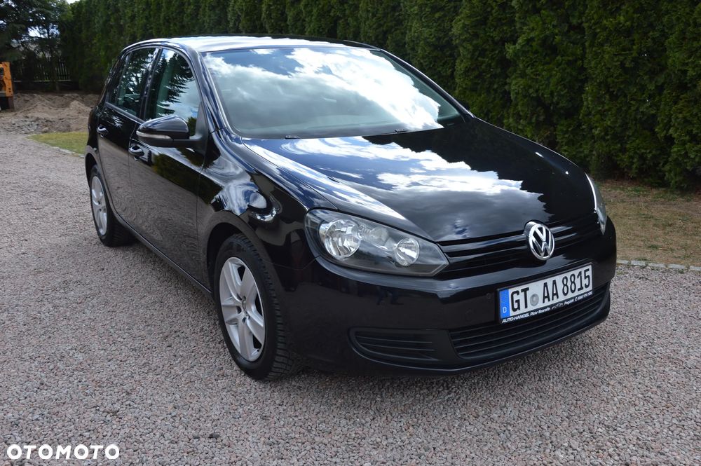 Volkswagen Golf - 1