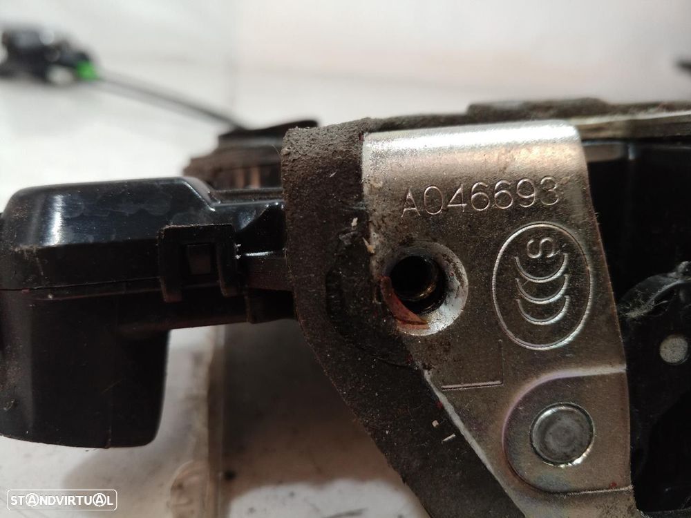 FECHADURA PORTA FRONTAL ESQUERDA TOYOTA RAV 4 III 2008 - 2