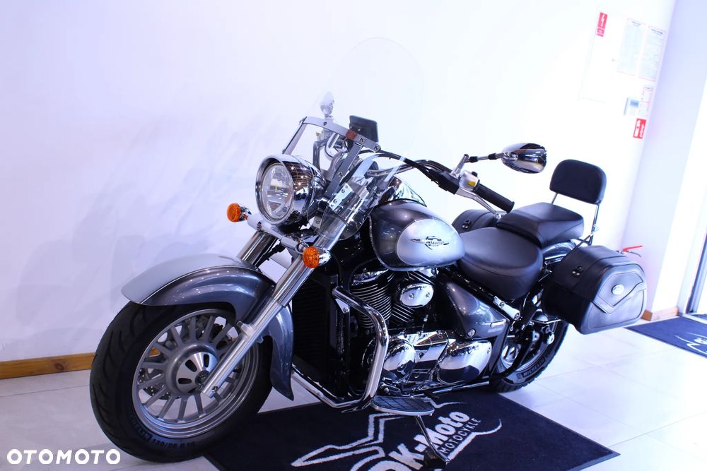 Suzuki Intruder - 5