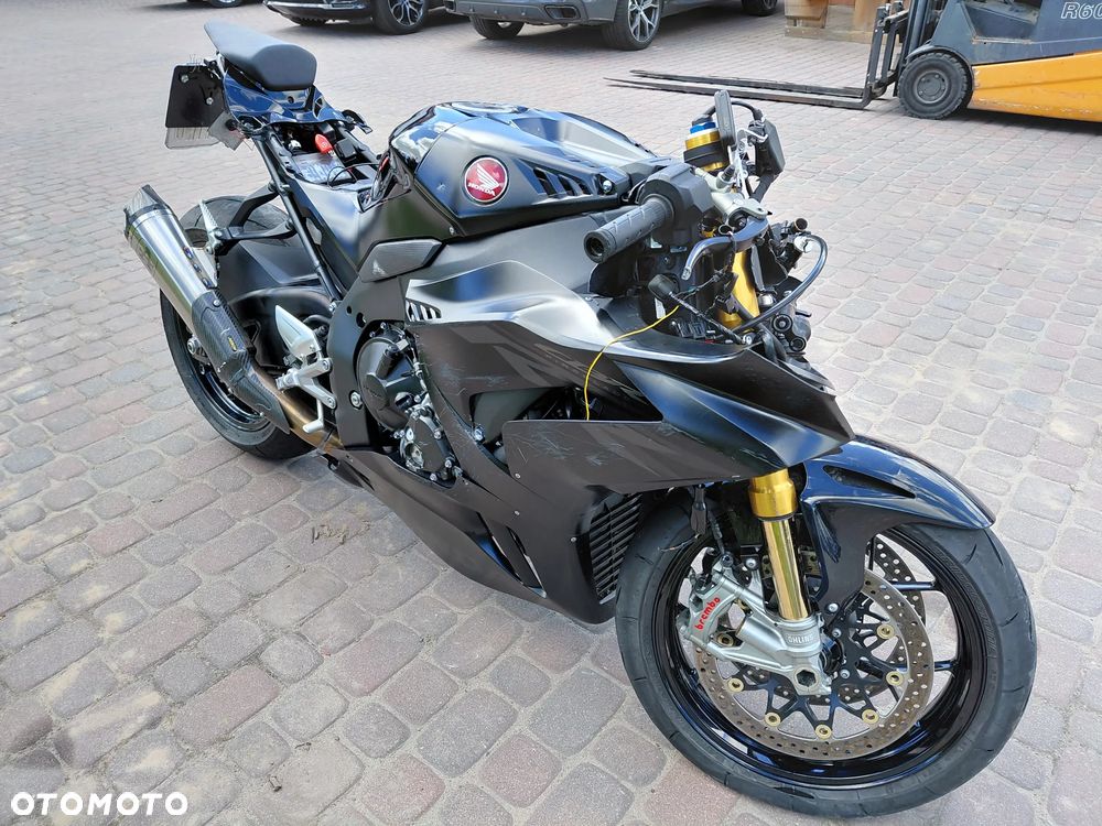Honda CBR - 7