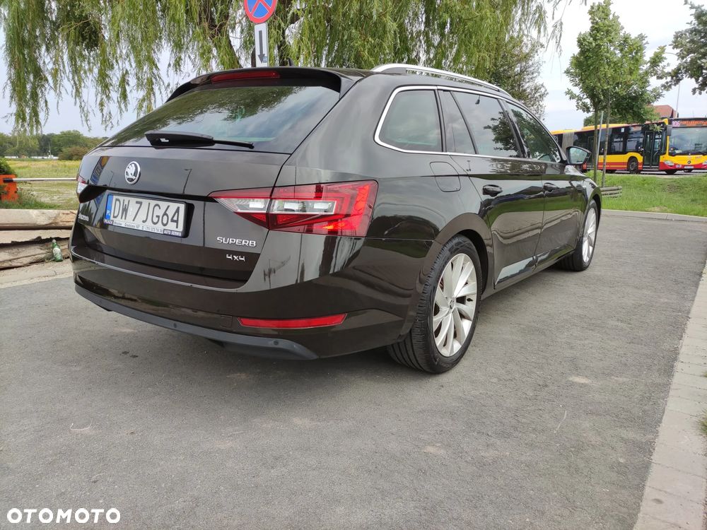 Skoda Superb 2.0 TDI L&K DSG - 3