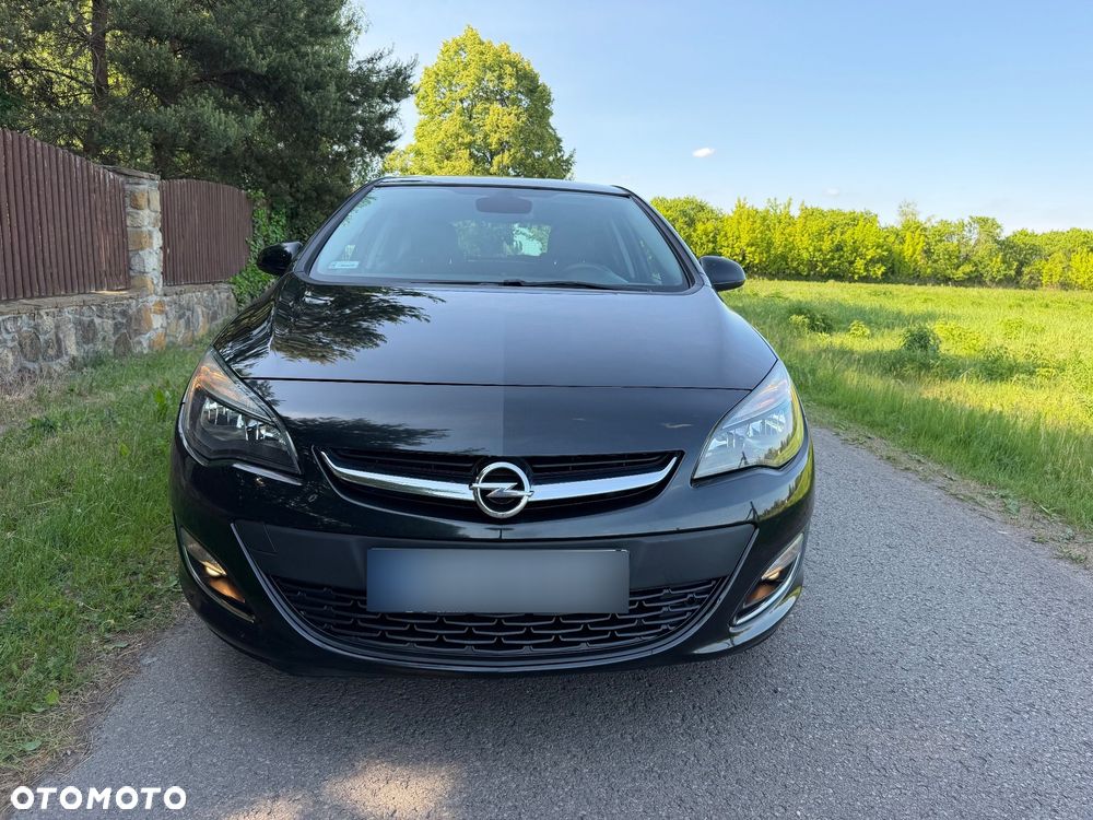 Opel Astra 1.4 Turbo 150 Jahre - 35