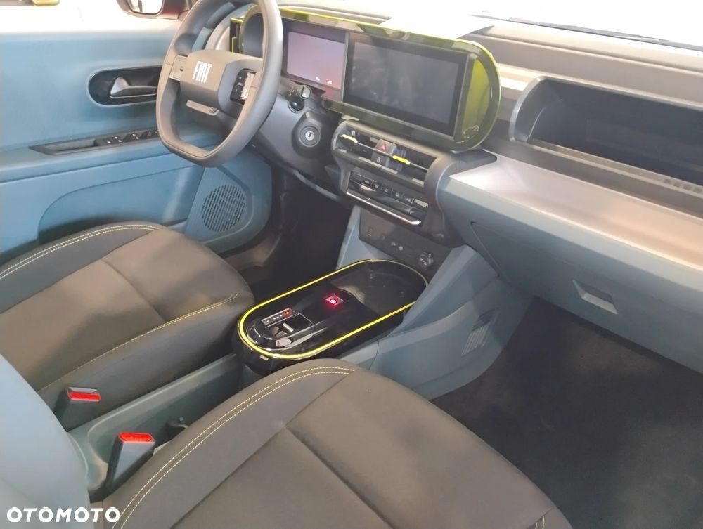 Fiat Grande Panda 1.2 mHEV Icon eDCT - 13