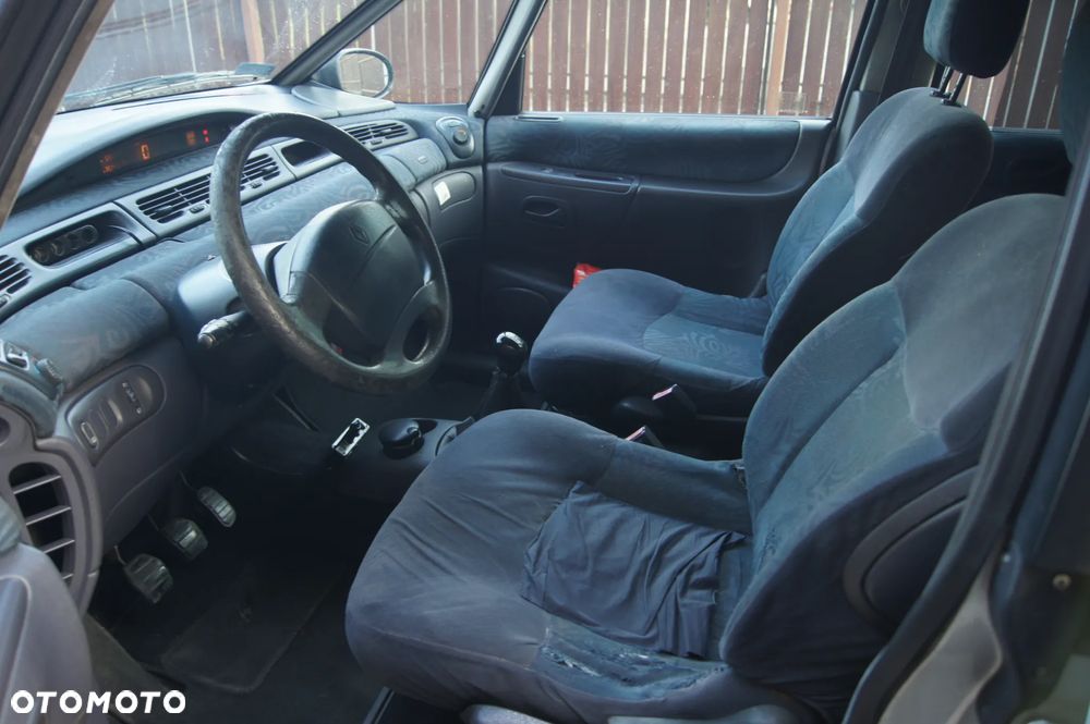 Renault Espace 2.2 TD RT - 12