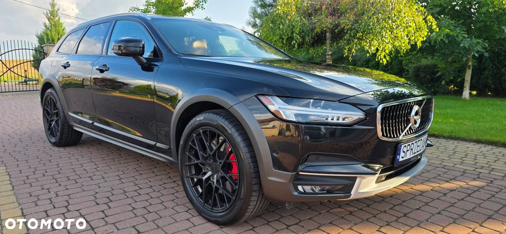 Volvo V90 Cross Country T6 AWD Pro - 24