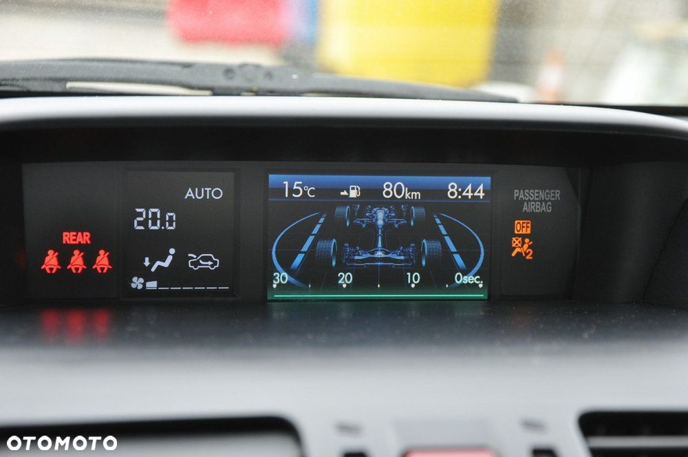 Subaru XV 2.0 i Exclusive Lineartronic - 16