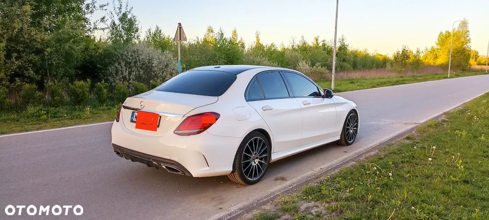 Mercedes-Benz Klasa C 300 T 9G-TRONIC AMG Line - 5