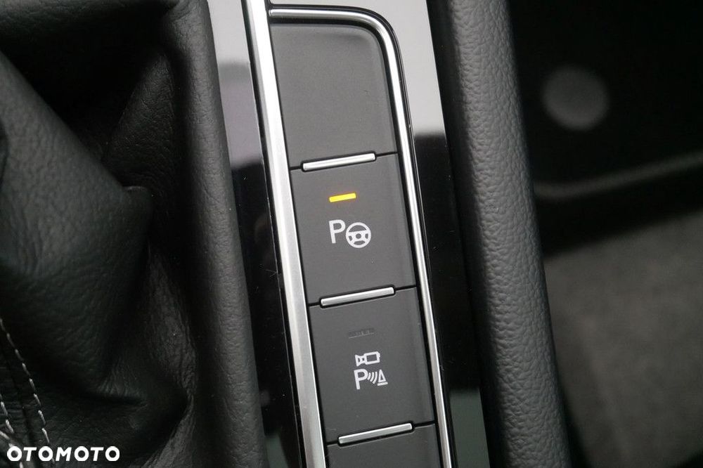 Volkswagen Passat - 27