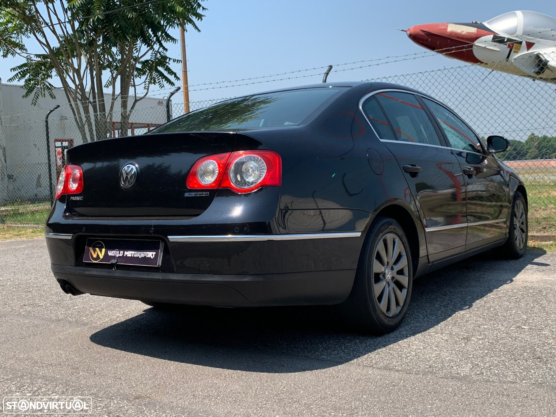 VW Passat 2.0 TDI BM Confortline - 26