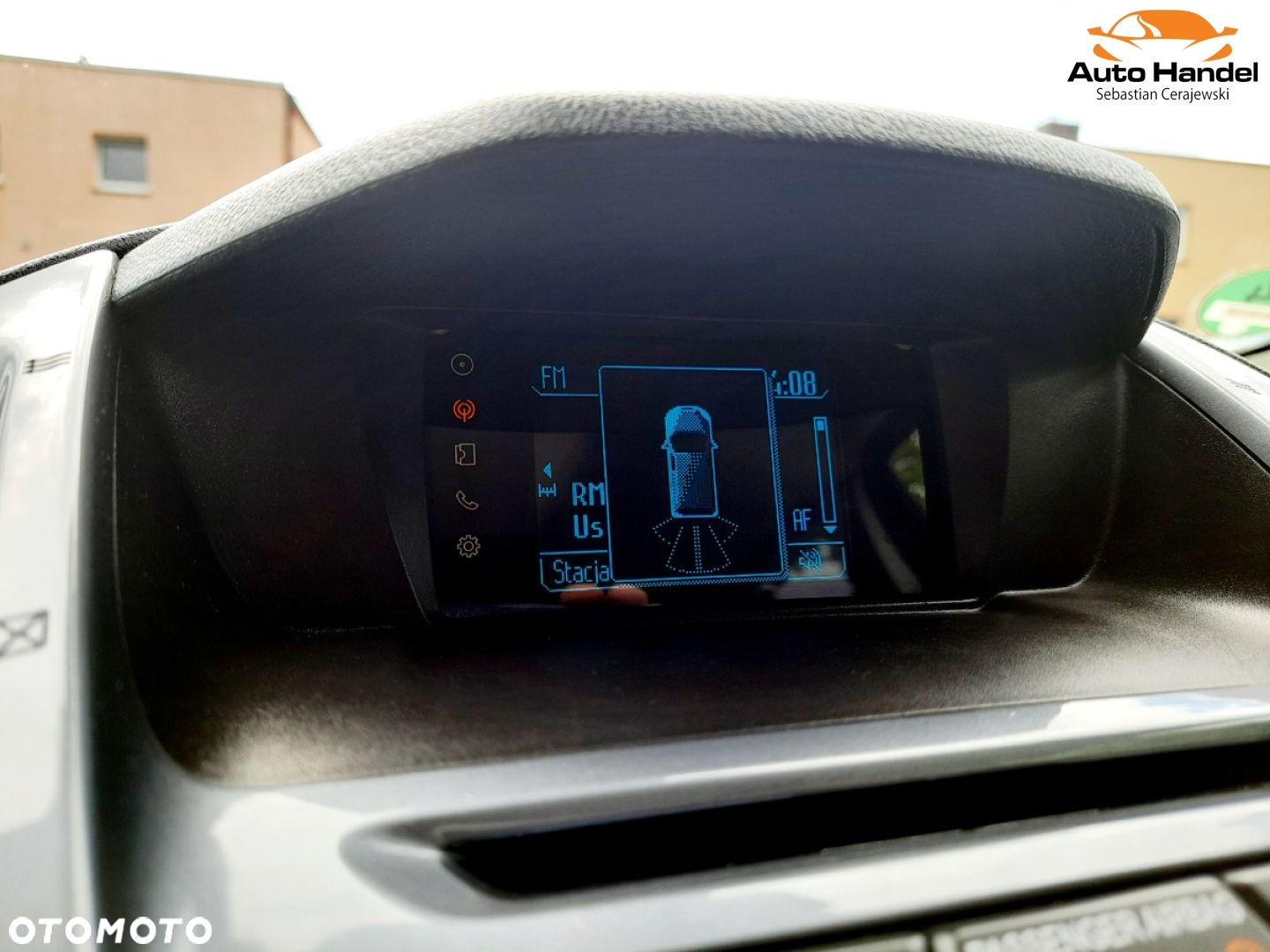 Ford Tourneo Connect Grand - 19