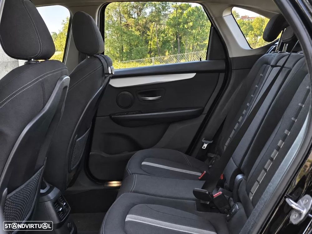 BMW 218 Active Tourer d Line Sport Auto - 18