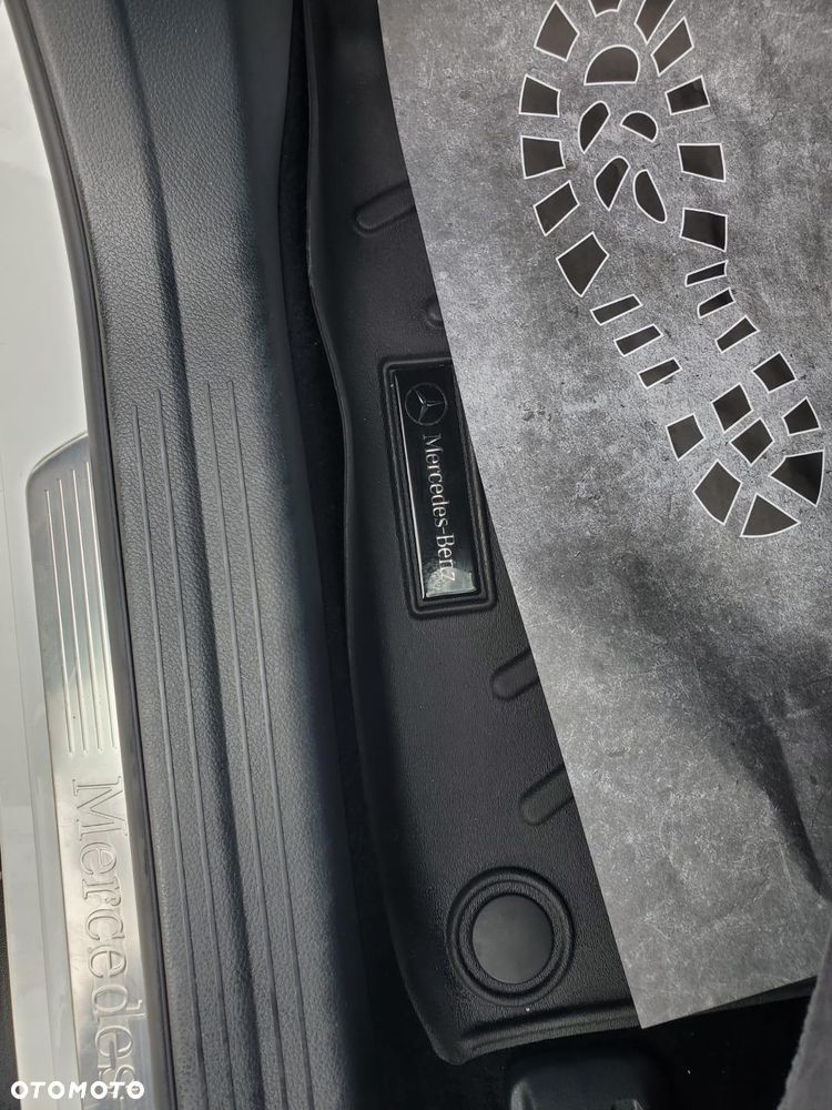 Mercedes-Benz GLA 250 4Matic 7G-DCT AMG Line - 13