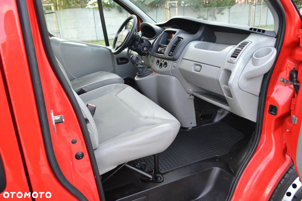 Opel Vivaro - 20