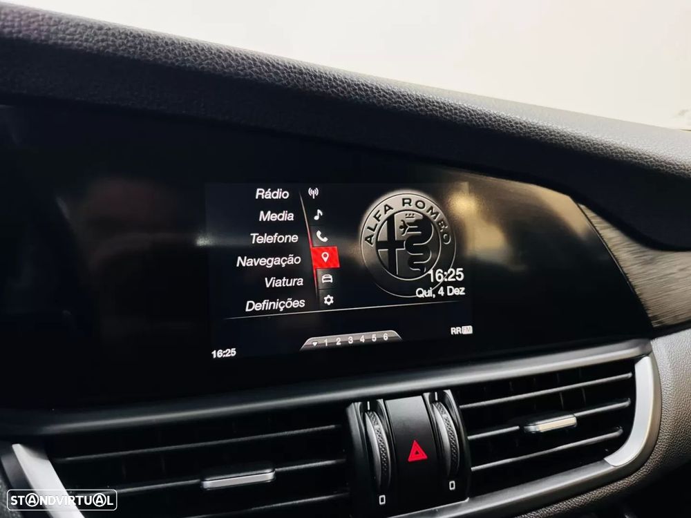 Alfa Romeo Giulia 2.2 D Super - 41