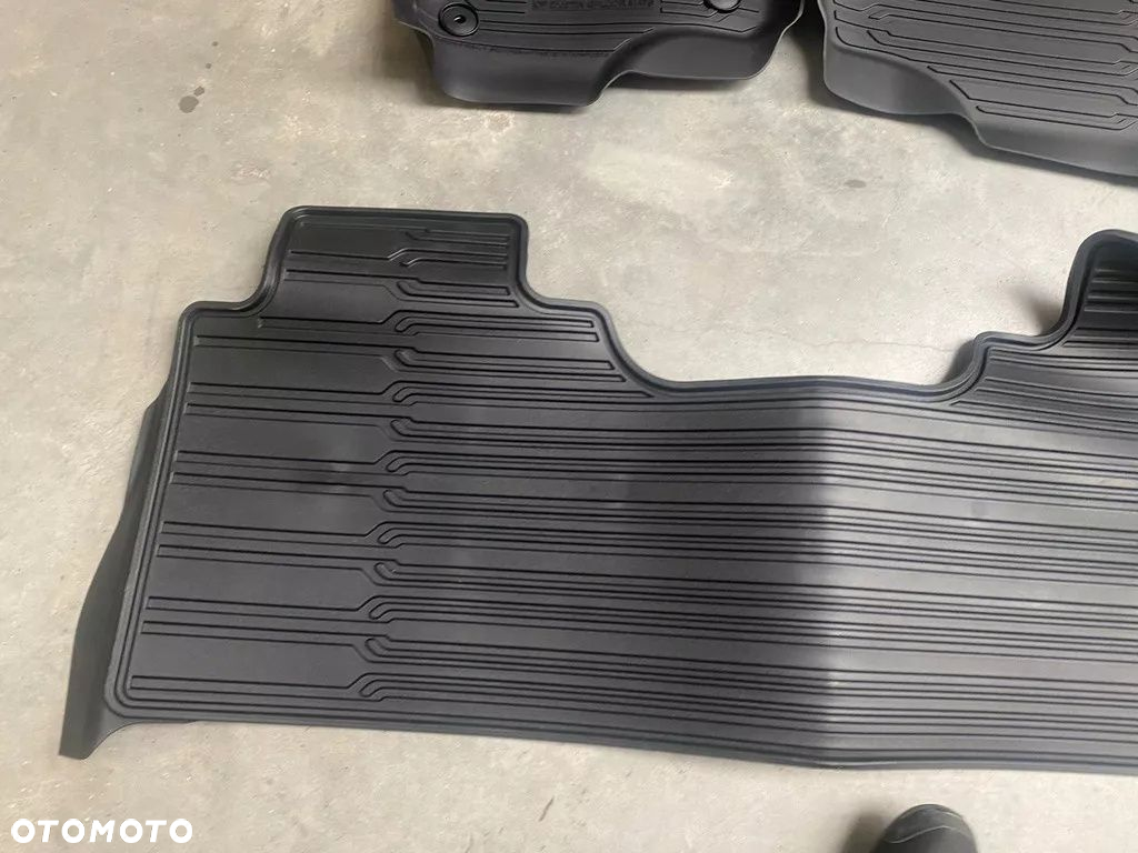 Gumowe dywaniki samochodowe Ford F150 2021- - 2