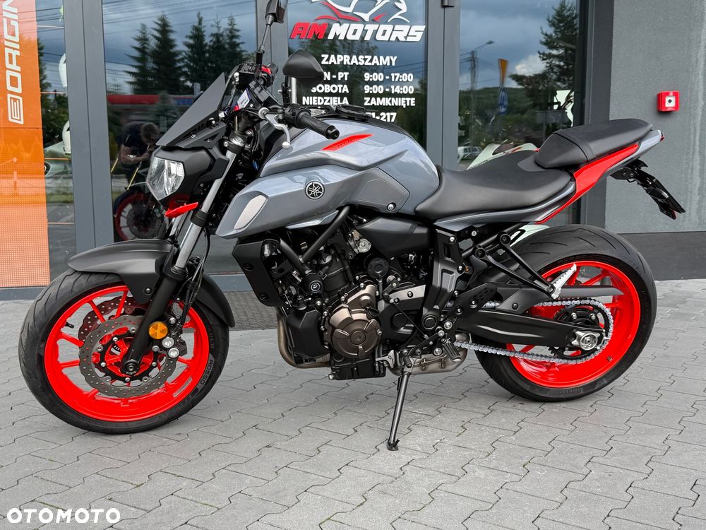 Yamaha MT - 26