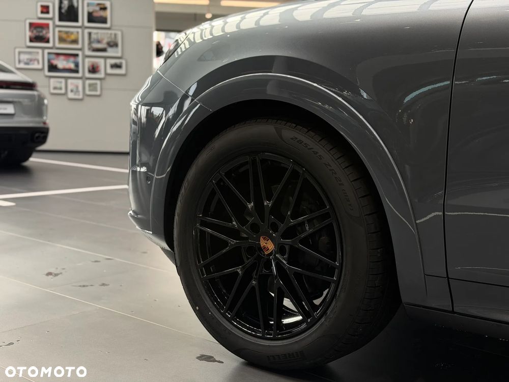 Porsche Cayenne Black Edition - 12