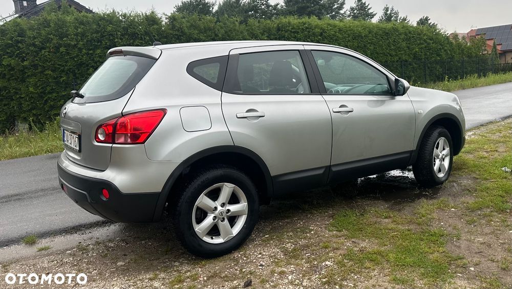 Nissan Qashqai 1.6 visia - 21