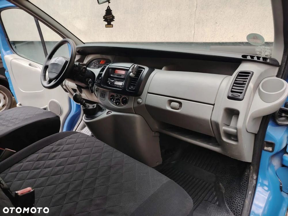 Renault Trafic - 11