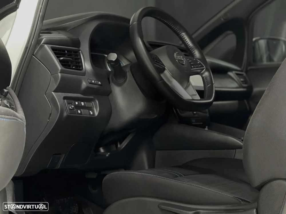 Nissan Leaf - 2