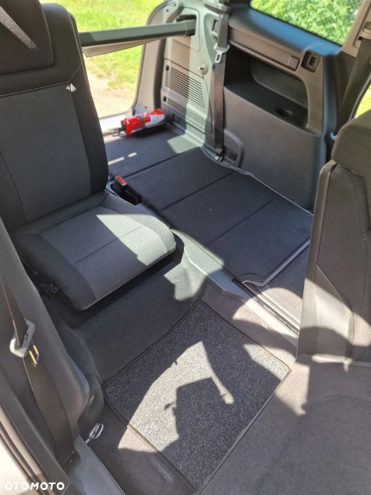 Opel Zafira - 22