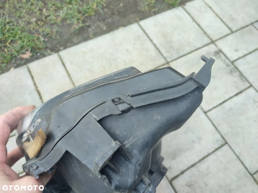 Lampa przód, reflektor Kawasaki ZR7 - 14