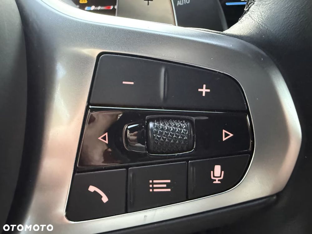 BMW Seria 3 320i Advantage sport - 26