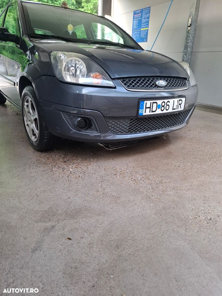 Ford Fiesta 1.4 TDCI Ghia - 9