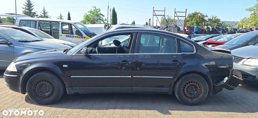 Vw Passat b5 z silnikiem 1,9 tdi 130 km  AWX i skrzynia 5 biegów FHN części  LAK LC9Z - 2