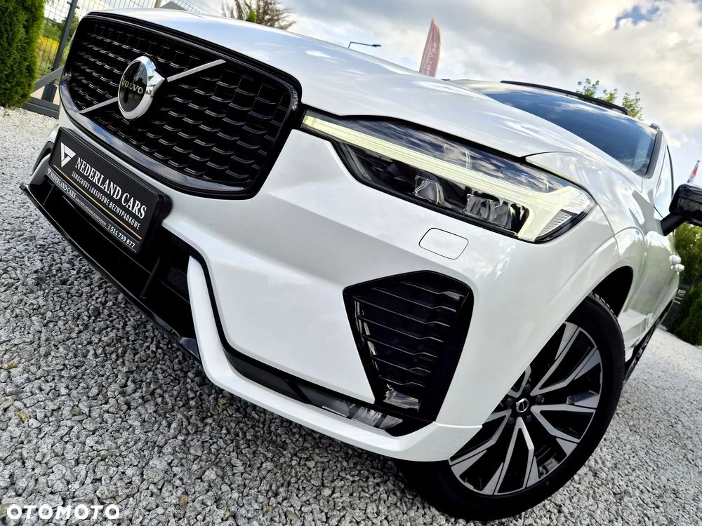 Volvo XC 60 B4 D Plus Dark - 35