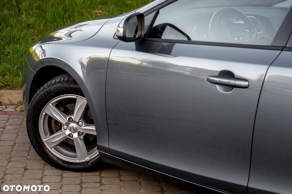 Volvo V40 D2 Momentum - 12