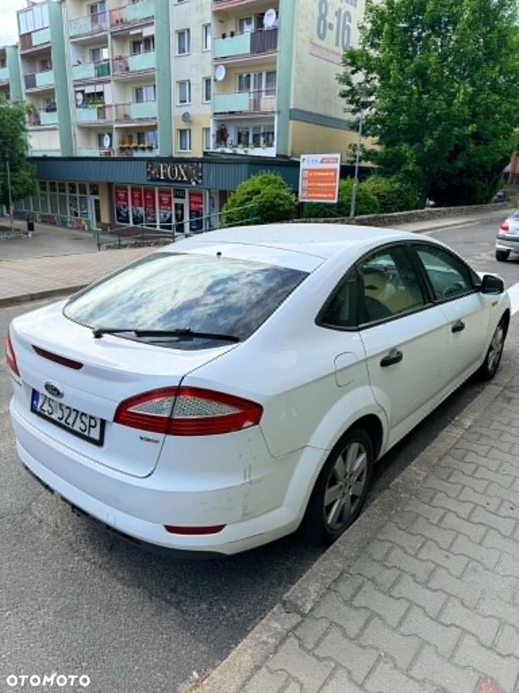 Ford Mondeo 1.8 TDCi Ambiente - 3