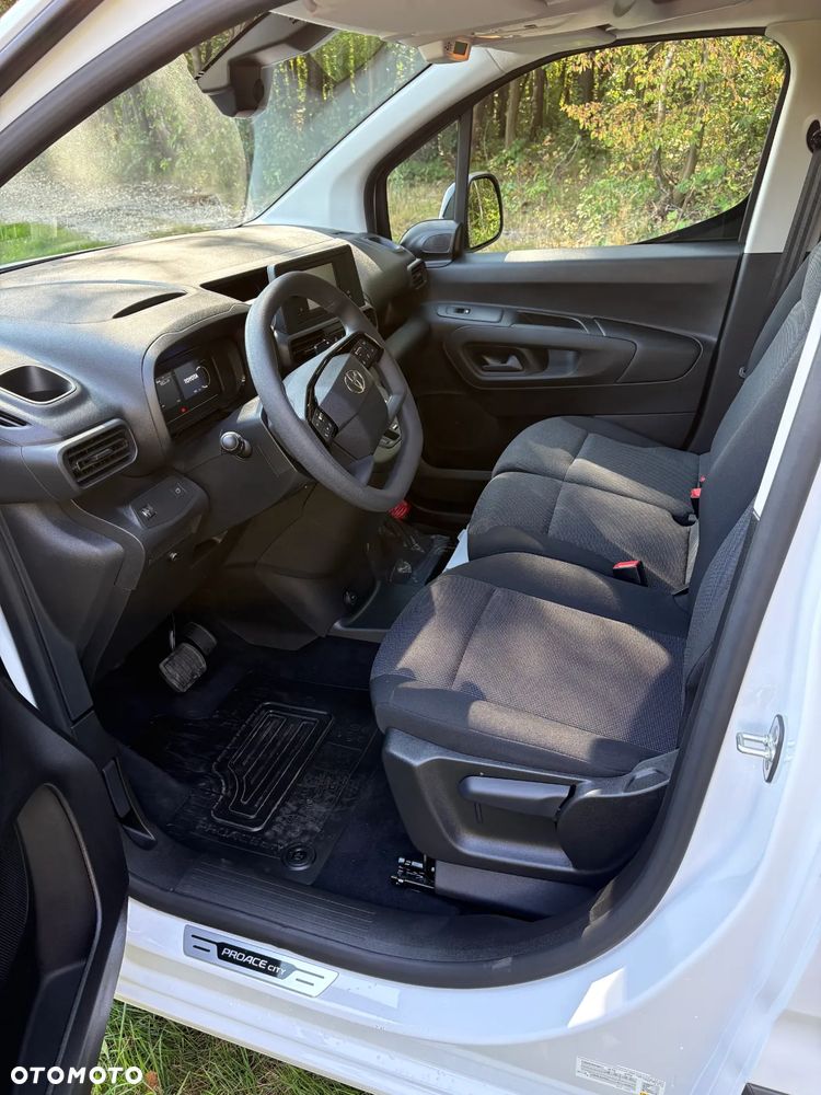 Toyota Proace City Verso 1.5 D-4D Combi - 10